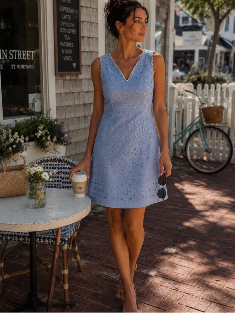 Sara Campbell Blue Cotton Eyelet Dress Made in USA Size 12 Coastal Preppy